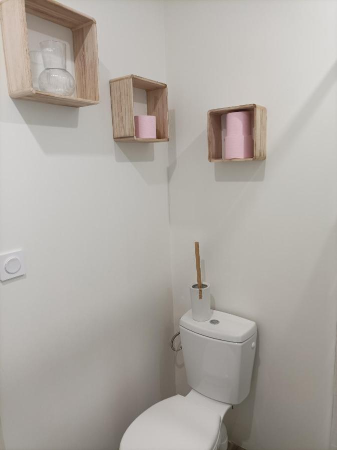 Chambre Amenage En Studio Cers Kültér fotó